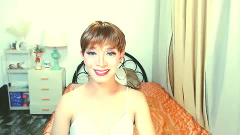 sexy_yllona online show from May 26, 10:43 am
