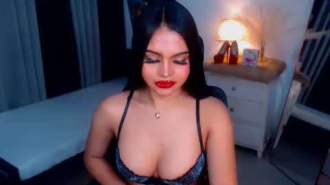 YOUR MISTRESS GODDESSS ADRIANA online show from January 27, 7:35 am