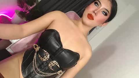 Lexie online show from September 30, 5:23 pm