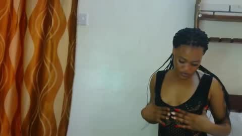 Lisa online show from January 6, 7:18 pm