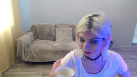 sexybeatriice online show from July 10, 7:02 am