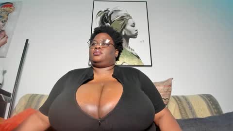 sexyblackhugetits online show from January 28, 3:47 am