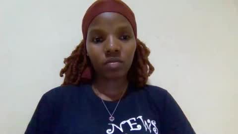 Essy online show from October 24, 4:52 pm