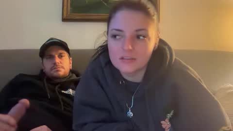 sexycouple41110 online show from January 18, 2:31 am