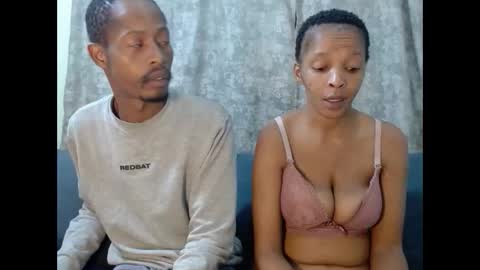 sexycouplexx01 online show from May 10, 6:03 pm