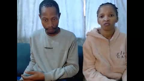 sexycouplexx01 online show from May 13, 8:13 am