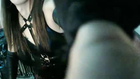 Devine online show from May 26, 11:11 pm