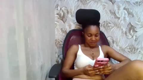 sexydoll32 online show from May 9, 10:27 pm