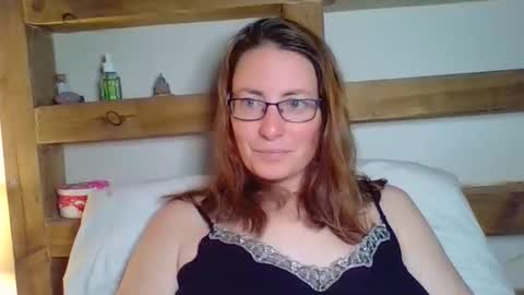 Emily online show from September 9, 8:25 am