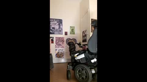 Wouldntyouliketoknow online show from March 30, 9:15 pm