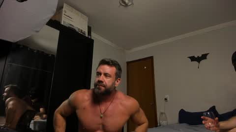 Snapshot of sexyflightz chatting on December 31, 5:00 am chris online show from December 31, 5:00 am
