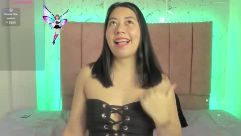 laura online show from October 6, 1:18 pm