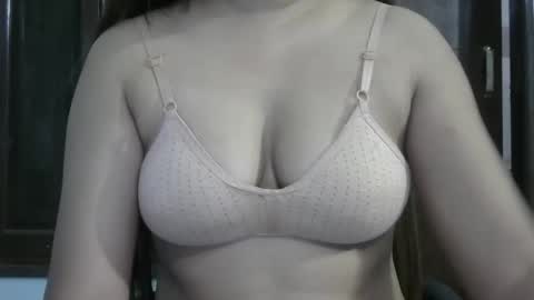sexy lavanya online show from September 16, 11:19 pm