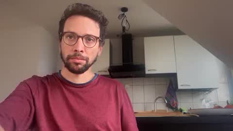 Leo online show from October 22, 11:34 am