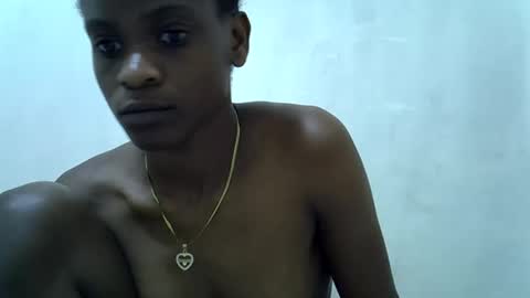 Snapshot of sexyliah chatting on September 19, 9:35 am sexy liah online show from September 19, 9:35 am