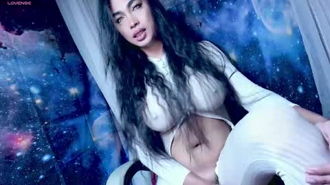 April online show from October 28, 10:00 pm