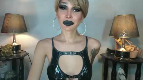 Queen Sofia online show from October 16, 5:18 am