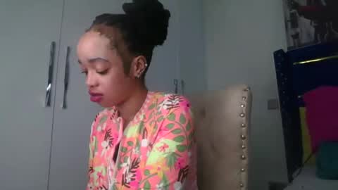 mel online show from April 18, 12:56 am