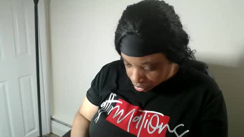 SexyMona online show from March 6, 7:02 pm