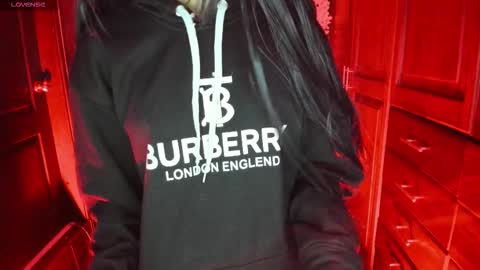 N A F online show from November 4, 7:37 pm