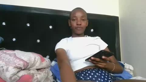 nanaa online show from April 3, 10:39 pm