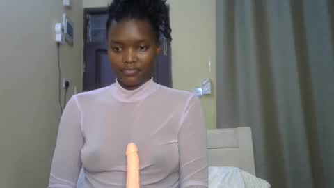 Snapshot of sexypetite_lee chatting on January 16, 11:58 am Lee online show from January 16, 11:58 am