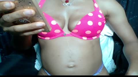 sexypussy000 online show from May 20, 3:47 am