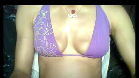sexypussy000 online show from April 24, 12:34 am