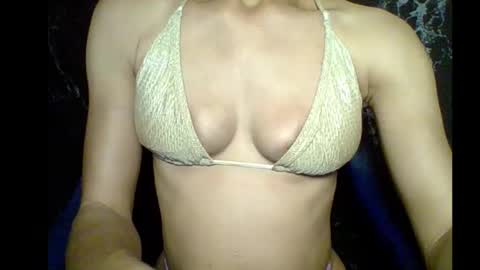 sexypussy000 online show from February 1, 8:50 pm