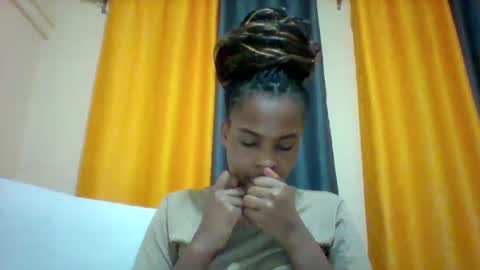 DOVY ACHIENG online show from March 4, 9:00 pm
