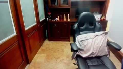 R A C H E L online show from November 7, 12:07 pm