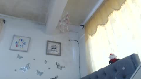 Snapshot of sexysafiravenus chatting on December 11, 4:31 pm Venus Independent Model online show from December 11, 4:31 pm