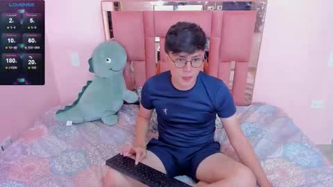 Snapshot of sexystteven chatting on October 15, 4:27 am Jeff online show from October 15, 4:27 am