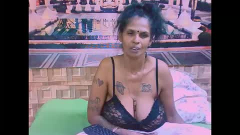 Snapshot of sexyva4u2luv chatting on September 17, 6:55 pm sexyva4u2luv online show from September 17, 6:55 pm
