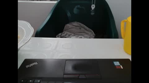 Blue online show from October 30, 8:04 am