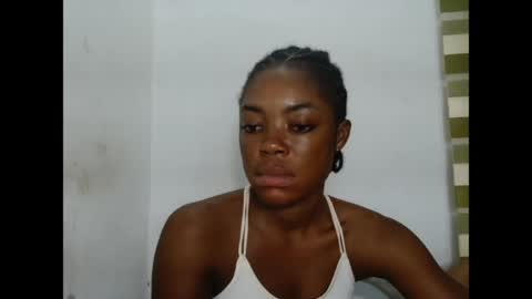 sexyxmilfx online show from April 1, 6:05 pm