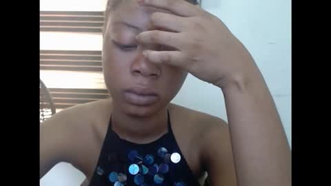 sexyxpeach online show from December 15, 12:45 pm