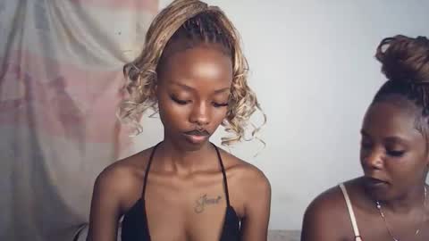 sexyzuriel online show from March 21, 10:31 am