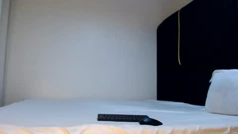 Shadow online show from August 3, 12:01 am