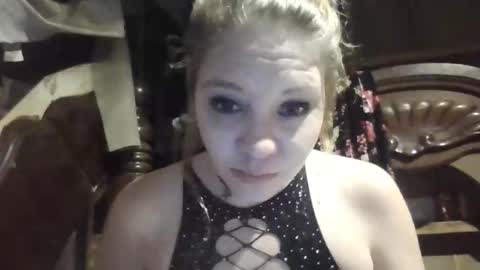 shae6969nme online show from April 3, 1:07 pm