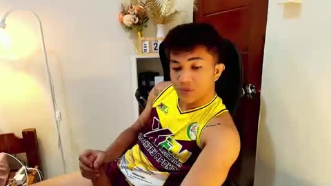 shake_raytow34 online show from May 22, 4:47 pm