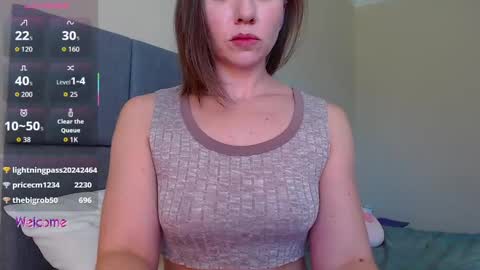 Shalynn online show from October 2, 6:39 pm