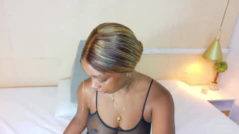 Catalina online show from October 4, 8:06 pm