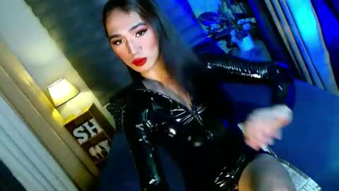 MISS SHANE online show from November 24, 5:11 pm