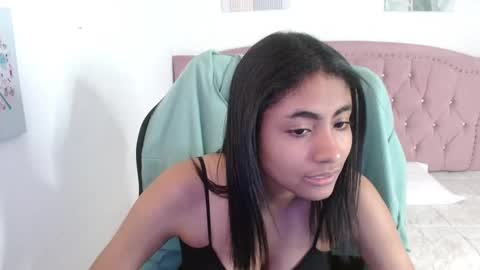 shanelle online show from October 4, 3:37 am