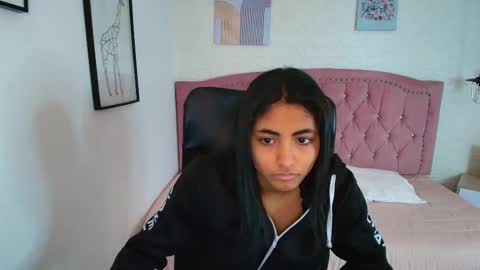 shanelle online show from November 26, 3:15 am