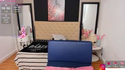 S H A N E L L E   online show from September 29, 2:27 pm