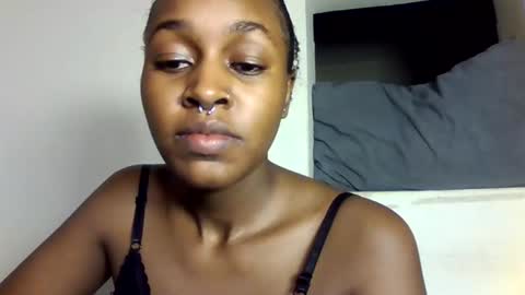 shania_sleigh online show from April 20, 7:17 pm