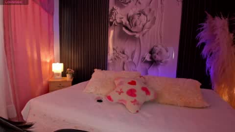 ShaniaDaniels online show from March 31, 10:54 pm