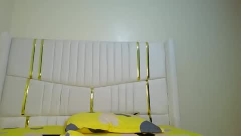 shanizz online show from February 12, 9:33 pm